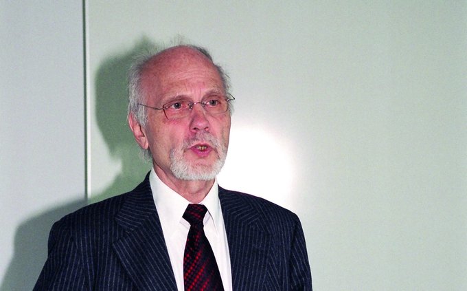 Aufbruch und Konsolidierung (2004 bis 2007)