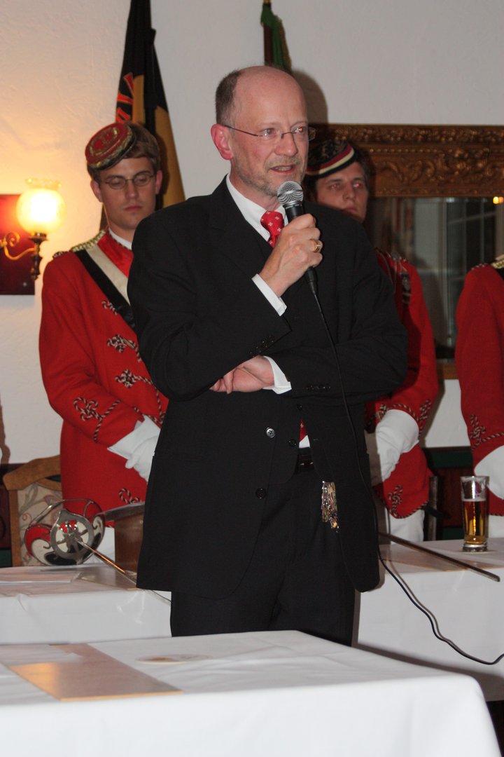 Kb Michael Heil, Jahrgang 1959, war viele Jahre Philistersenior des KStV Germania zu Münster und ist bis heute Mitglied der KV-Akademie e.V. Kb Michael Heil, Jahrgang 1959, war viele Jahre Philistersenior des KStV Germania zu Münster und ist bis heute Mitglied der KV-Akademie e.V.